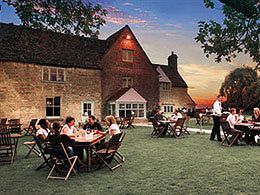 The Old Lodge Stroud  Eksteriør bilde